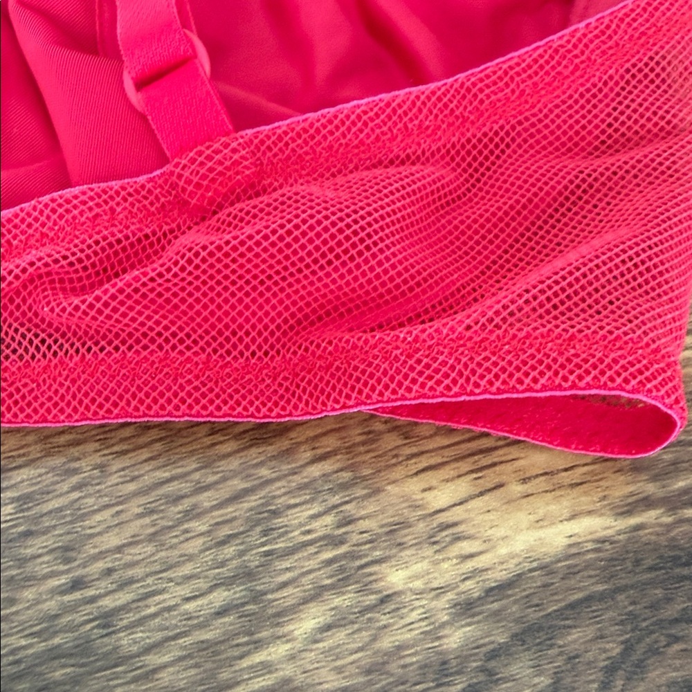 Victoria's Secret Red Lace Underwire Bra - Picture 4 of 8